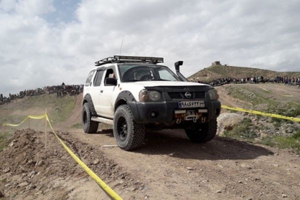 مسابقات اتومبیلرانی آفرود شرق کشور در نیشابور آغاز شد