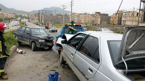 ۱کشته و ۳مجروح بر اثر تصادف در جاده شاندیز