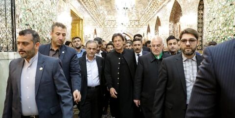 ناگفته‌های مترجم عمران‌خان از حرم رضوی