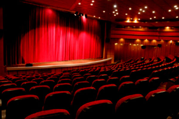 همه چیز در مورد یک اخر هفته تئاتری