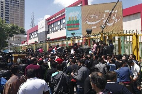 گزارش مشهدفوری از بلیت فروشی امروز بازی پدیده و استقلال