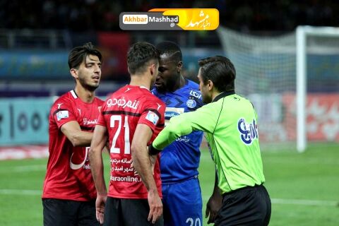 بازی دو تیم پدیده شهر خودرو و استقلال تهران