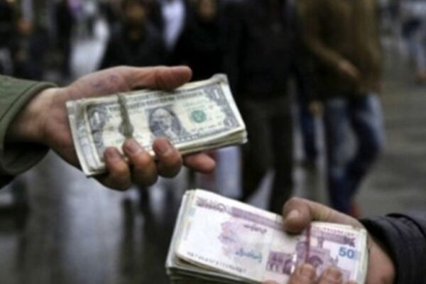 ساعتی با سوداگران بازار ارز/ وقتی «هرات» بازار ارز ایران را در دست دارد!