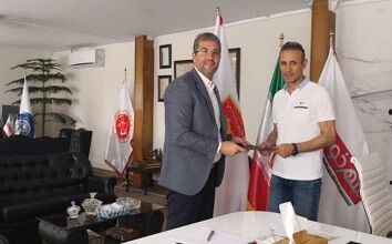 یحیی گل محمدی قراردادش را برای 2 فصل تمدید کرد