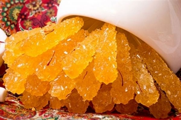 بازار نبات و آب نبات در مشهد رونق گرفت