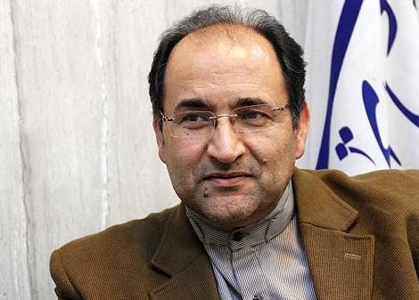 رحیمی جهان‌آبادی: مشکل زمین‌های مرزی و افراد فاقد شناسنامه حل شود