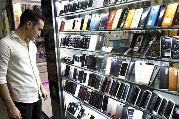 فعلا قیمت در بازار موبایل ثابت است
