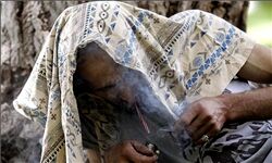 پیرمرد معتاد مشهدی توان نگهداری نوه هایش را ندارد/ کودکان آواره به بهزیستی می روند؟
