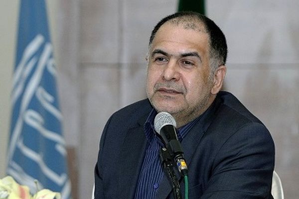 جزو مشمولان قانون منع به کارگیری بازنشستگان بودم/ برای برگزاری نمایشگاه مطبوعات یک شرط داریم/ دست دلالان کاغذ