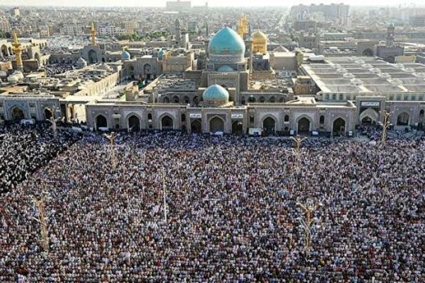 اقامه نماز عید سعید فطر در مشهد به امامت آیت‌الله‌علم الهدی