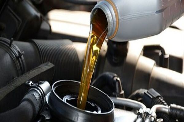 افزایش ۷۰درصدی قیمت روغن موتور مجوز ندارد