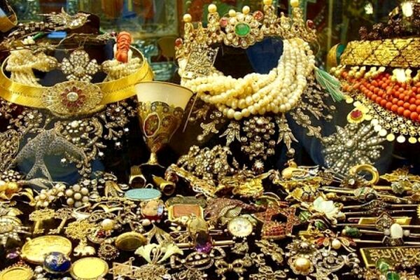 بخشی از نوسانات بازار طلا و ارز عمدی است