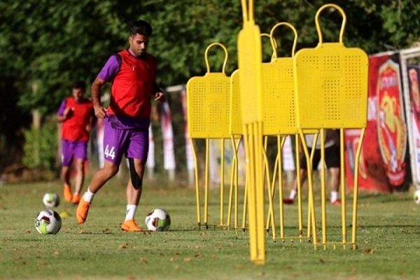 دیدار تدارکاتی شاگردان گل‌محمدی با مس کرمان