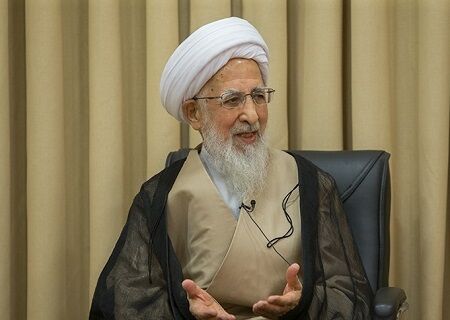 آیت الله جوادی آملی: نفس کشیدن هر آینه معادل گفتن سبحان الله است