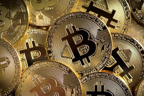 غفلت 8 هزار میلیارد تومانی از مصرف برق برای استخراج بیت کوین