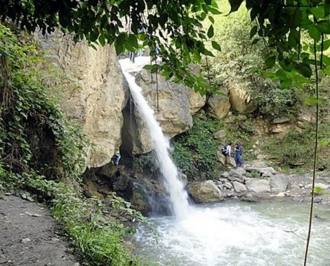 ورود خودرو به روستاهای طرقبه پولی می‌شود