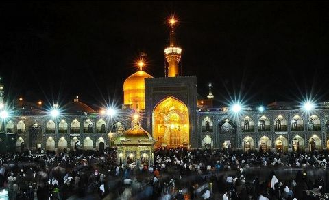 تاریخ‌شناس ژاپنی در حرم مطهر رضوی مسلمان شد