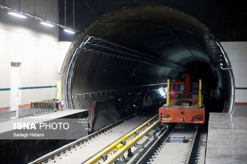 کلنگ زنی خط ۴ قطار شهری مشهد با حضور معاون اول رئیس جمهور