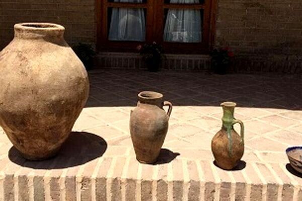 چهار سفالینه تاریخی به موزه مردم شناسی تربت حیدریه اهدا شد
