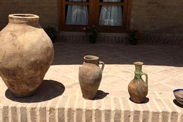 چهار سفالینه تاریخی به موزه مردم شناسی تربت حیدریه اهدا شد