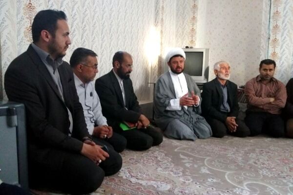 لحظه باخبر شدن خانواده شهید فاطمیون از شهادت فرزند + فیلم