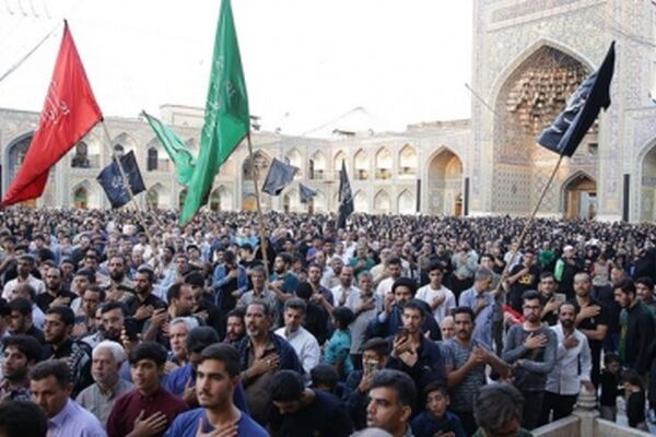 بارگاه حضرت ثامن الائمه(ع) عزادار شهادت جانسوز امام باقر(ع)