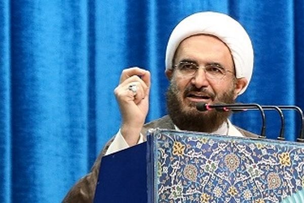 هنوز گوهرها و ظرفیت‌های بی‌نظیر زیارت را به درستی نشناخته‌ایم