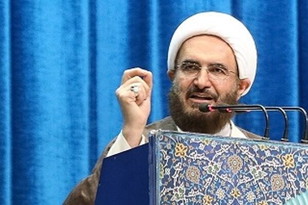 هنوز گوهرها و ظرفیت‌های بی‌نظیر زیارت را به درستی نشناخته‌ایم