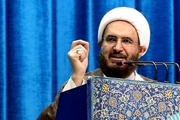 هنوز گوهرها و ظرفیت‌های بی‌نظیر زیارت را به درستی نشناخته‌ایم