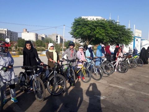همایش عمومی رکابزنی بانوان مشهدی برگزار شد