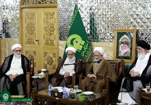 تولیت آستان قدس رضوی با مراجع عظام تقلید و علما در مشهد دیدار کرد