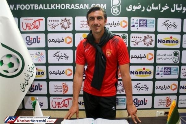 ثبت قرارداد بازیکنان و کادرفنی تیم شهرخودرو در هیات فوتبال