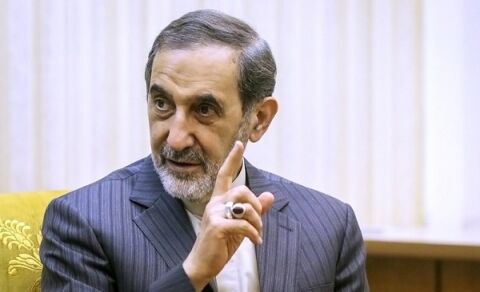 ولایتی در مشهد: سادات، نماد عطوفت و عشق مسلمانان به پیامبر(ص) و اهل ‌بیت(ع) هستند