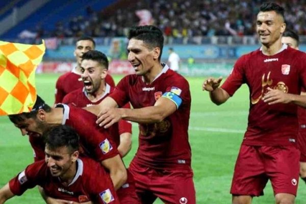 صعود شهرخودرو به صدر جدول با شکست شاهین ۱۰ نفره