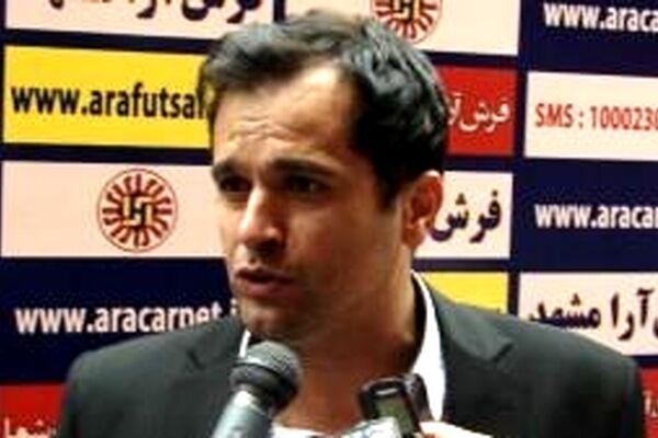 مرتضایی: پرتاب بطری از سکوها بود نه نیمکت فرش ‌آرا