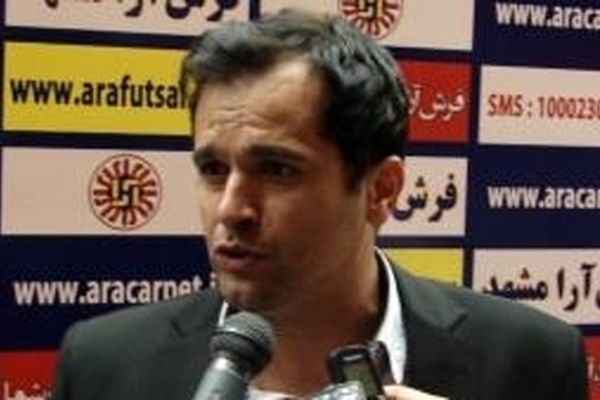 مرتضایی: پرتاب بطری از سکوها بود نه نیمکت فرش ‌آرا