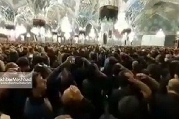 عزاداری شب عاشورا در حرم رضوی