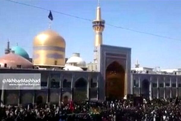 حضور پرشور دسته‌های عزاداری هم اکنون در حرم مطهر رضوی