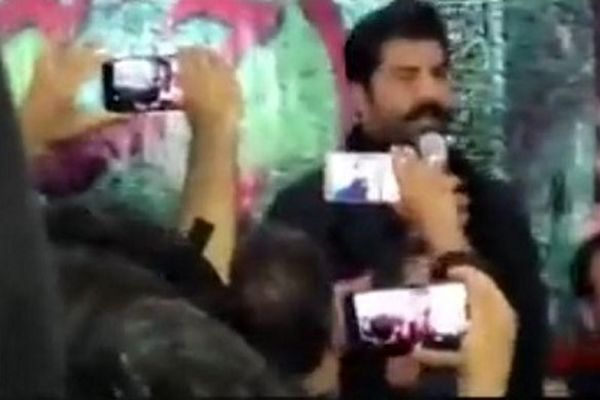 مداحی بهنام بانی در روستای کلاء در روز عاشورا