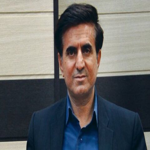 تابع دستورات وزارت ورزش و جوانان هستیم