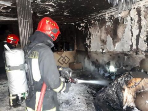 اتصالی برق پنکه در منزل مسکونی آتش به پا کرد