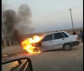 لحظه آتش گرفتن پراید در جاده اهواز + جزییات