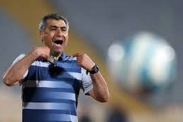 مربی پدیده دستیار دنیزلی می شود