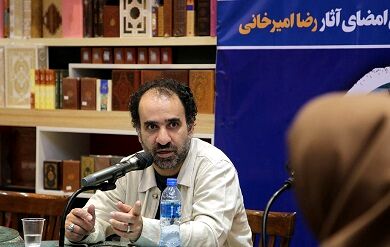موفقیت‌هایم در نویسندگی مدیون شکست‌هایم در ساخت هواپیماست!