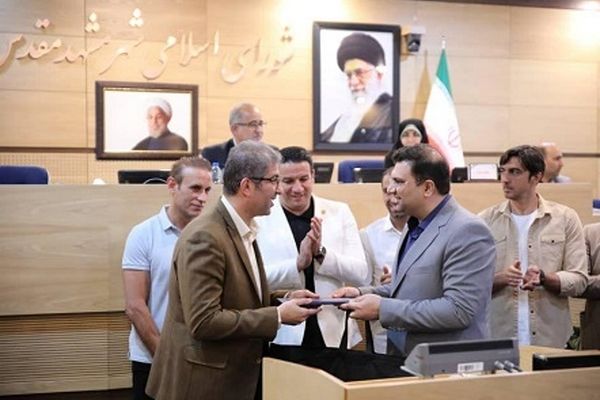 آسیایی شدن تیم فوتبال پدیده نتیجه حمایتهای ویژه است