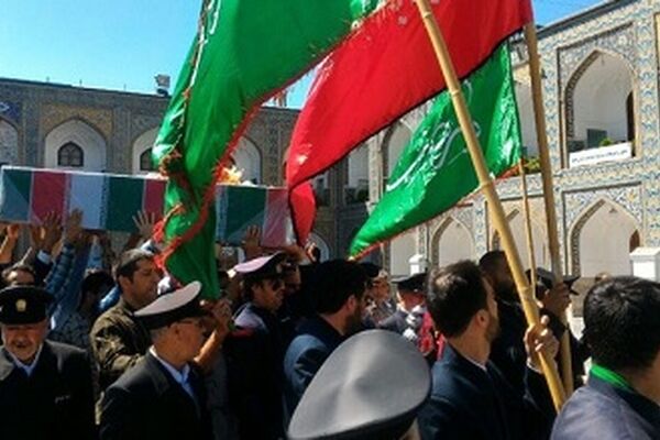 تشییع شهید مدافع حرم «علی آقایی» در بارگاه امام رضا(ع)