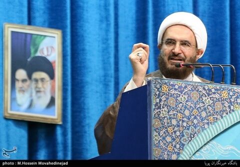 نماز جمعه تریبون حفظ انسجام ملی و انقلابی نظام اسلامی است