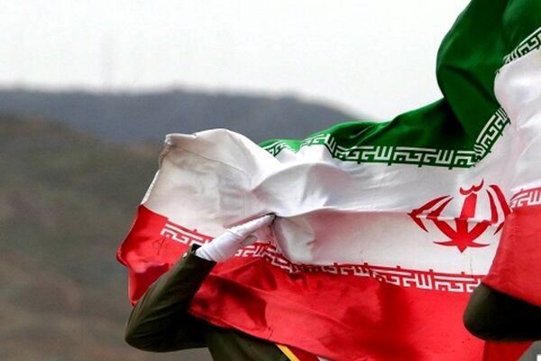عکاس مشهدی نشان برترین عکس خبری ایران را دریافت کرد