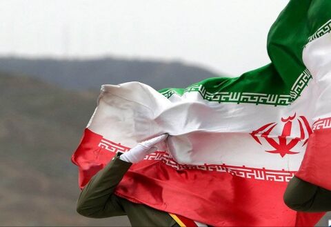 عکاس مشهدی نشان برترین عکس خبری ایران را دریافت کرد