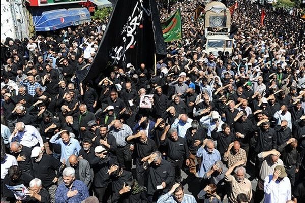 اجتماع عظیم عزاداران امام صادق(ع) در مشهد برپا شد